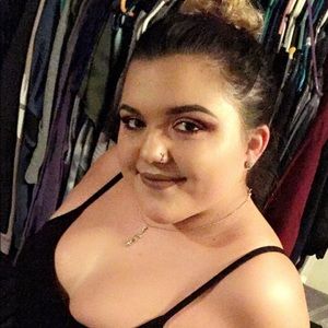 Meet your Posher, Nancy